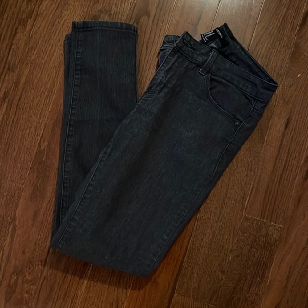 Womens forever 21 dark gray/ black skinny jeans size 28 - Picture 1 of 2